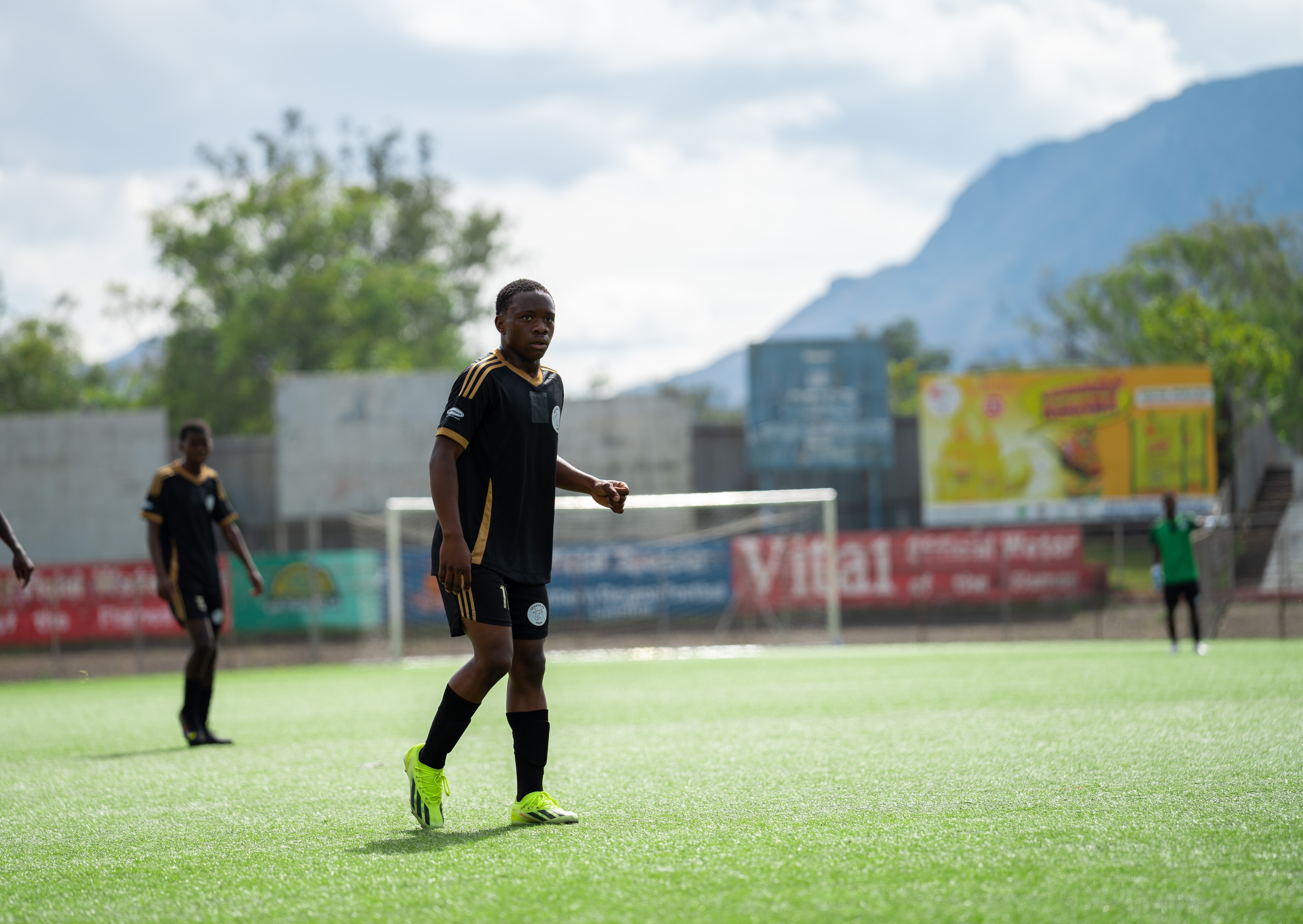 Ekhaya Youth Slip in Battle for the Summit, Fall 0-1 to Wanderers Youth